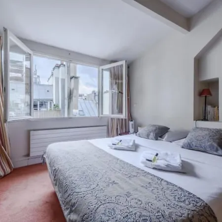 GuestReady - St Honoré - 4 bedroom flat with terrace Appartamento