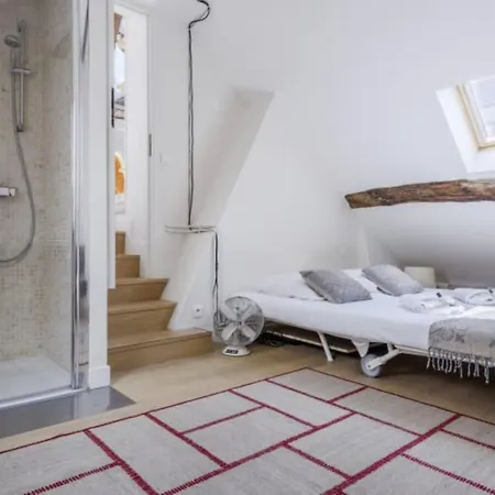 GuestReady - St Honoré - 4 bedroom flat with terrace